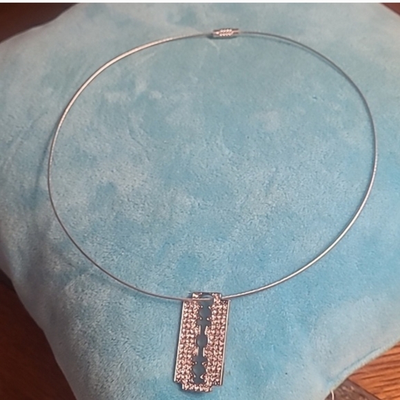 Faux Razorblade Necklace - Picture 3 of 6